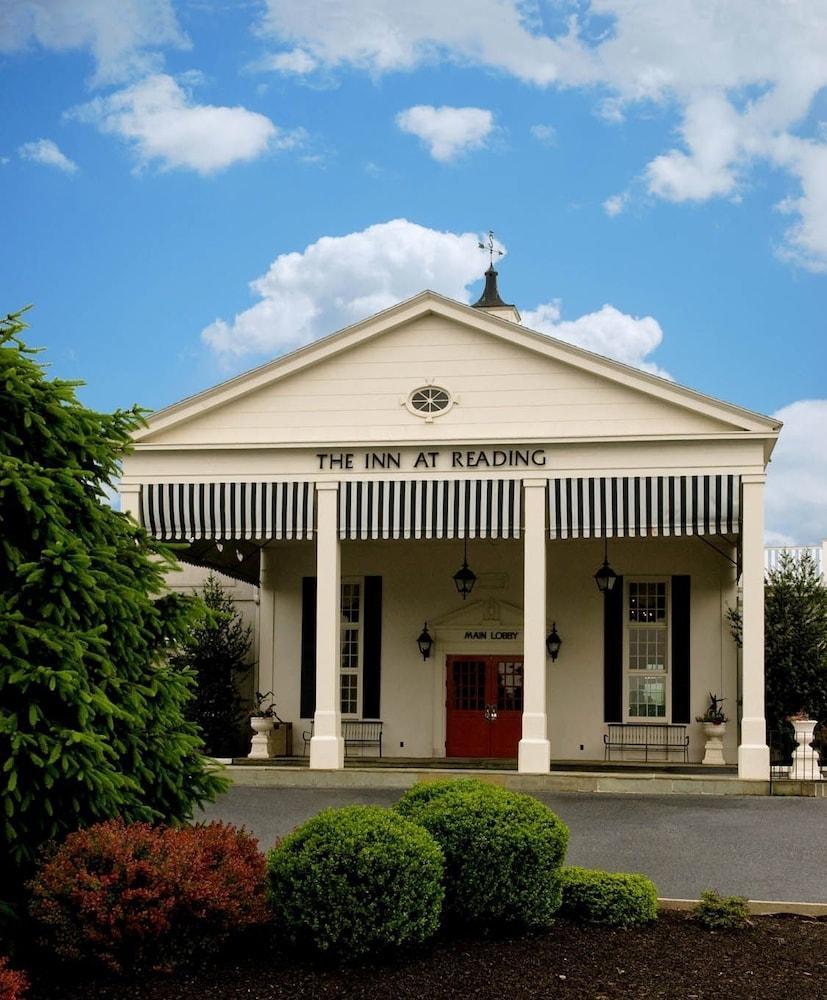 The Inn At Reading Hotel & Conference Center Экстерьер фото